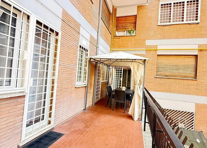 Valle Aurelia Metro By Dama - Vatican Area רומא